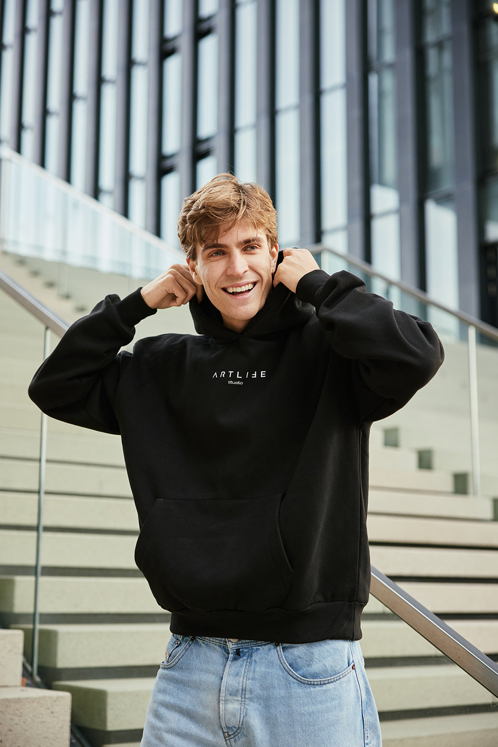 HOODIE BLACK "BASIC SCHRIFT" WHITE