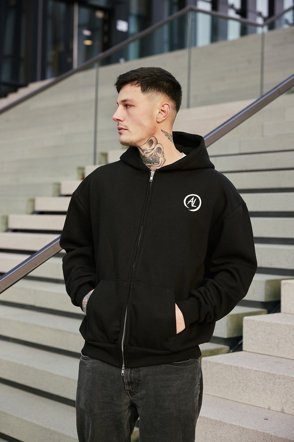 ZIPPER BLACK "PINSEL" WHITE