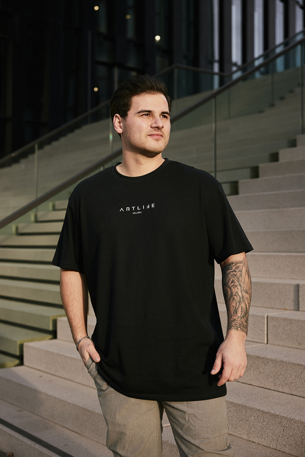 TEE BLACK "BASIC SCHRIFT" WHITE