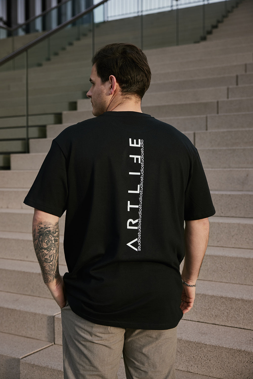 TEE WHITE "BASIC SCHRIFT" BLACK