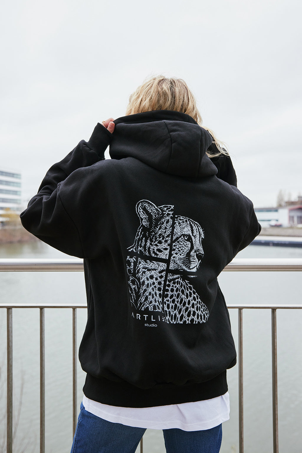 ZIPPER BLACK "GEPARD" WHITE