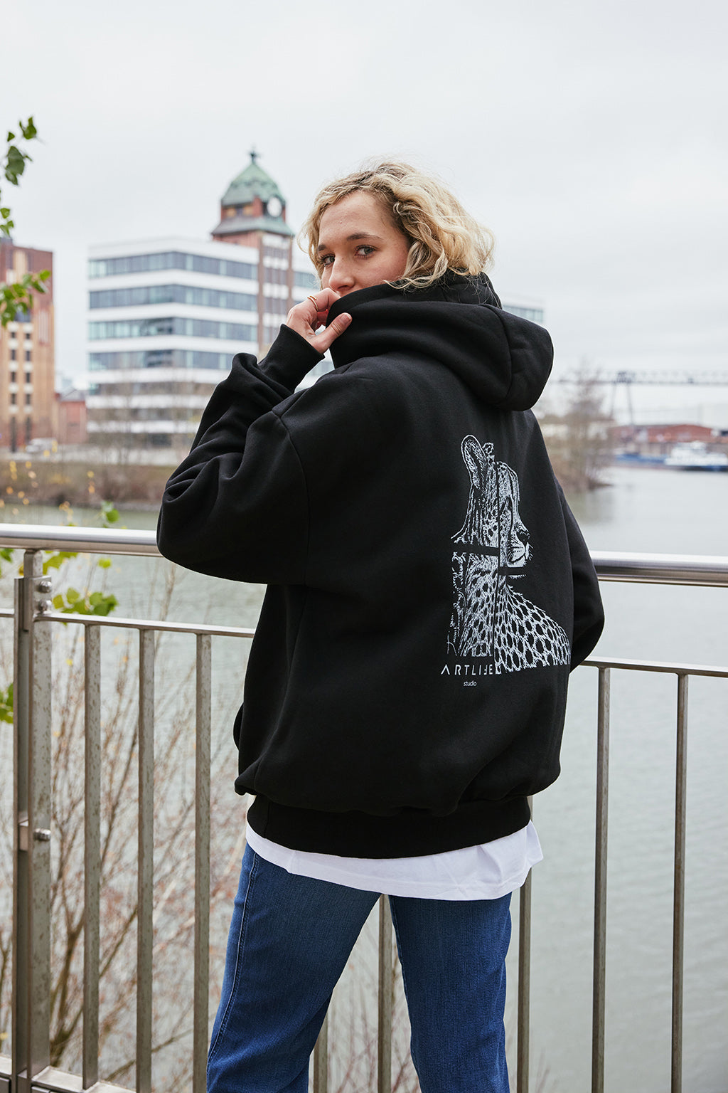 ZIPPER BLACK "GEPARD" WHITE