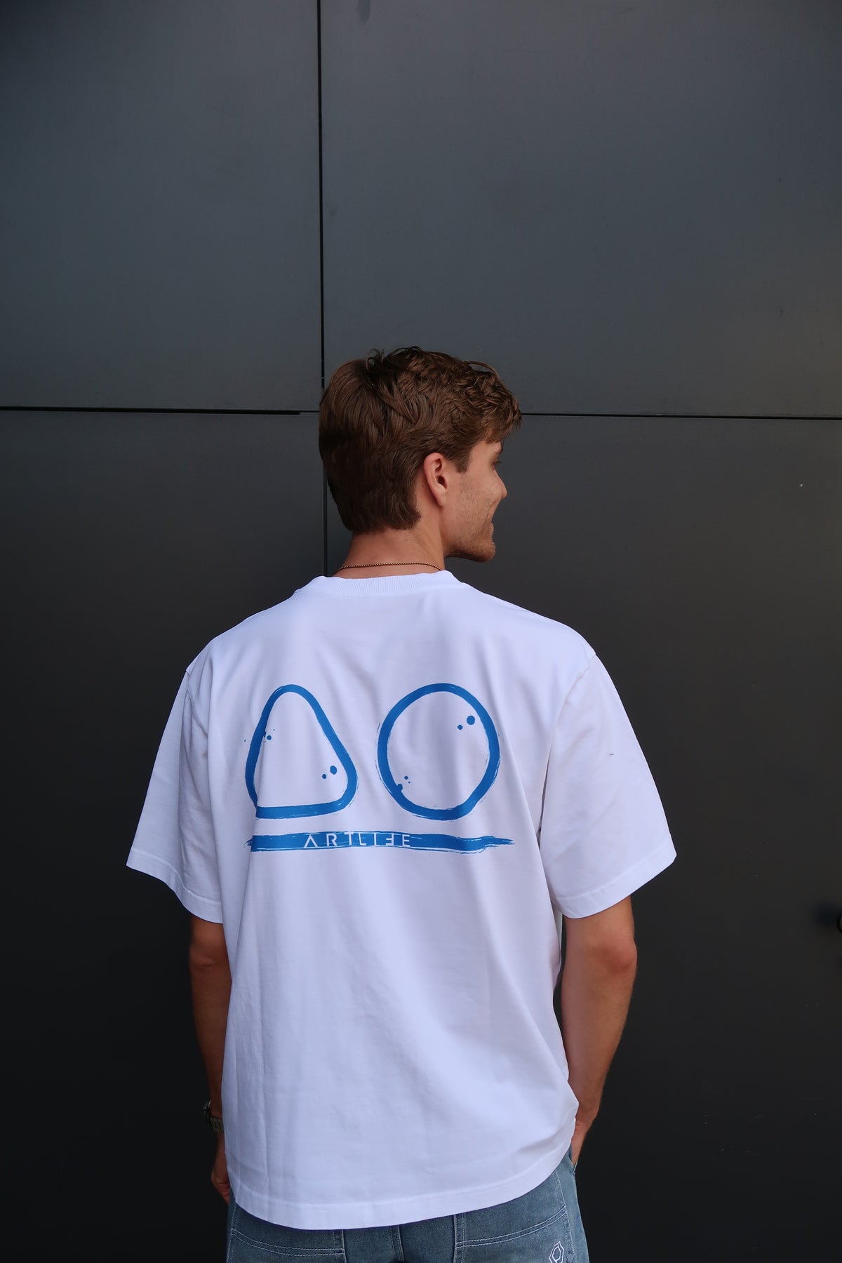 TEE WHITE "LOGOBLAU"