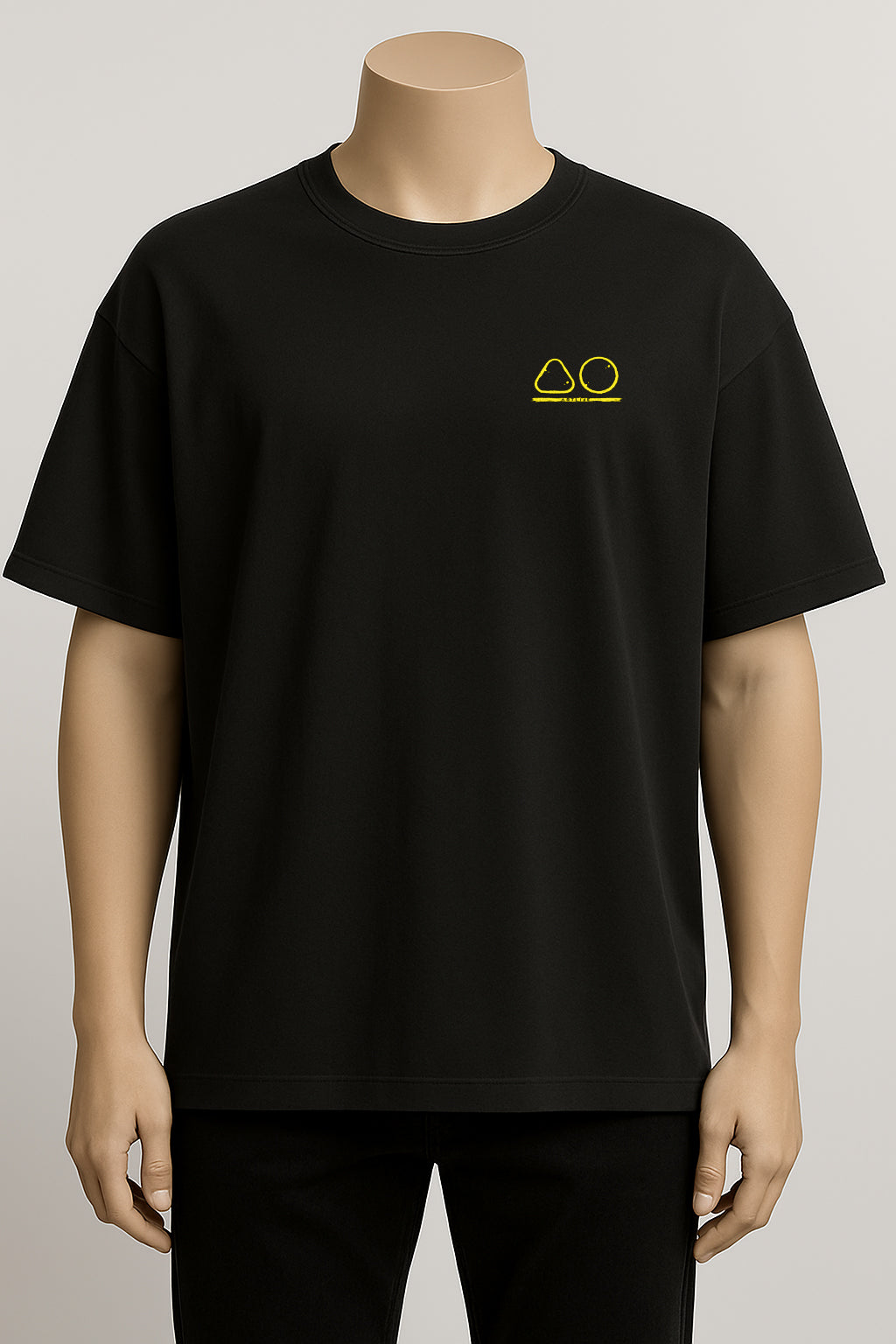 TEE BLACK "LOGOGELB"